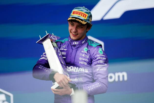 F1 - MIAMI GRAND PRIX 2026 KIMI ANTONELLI Andrea (ita), Mercedes AMG F1 Team W16, portrait Podium celebration during the Formula 1 Miami Grand Prix 2026, 4th round of the 2026 Formula One World Championship, WM, Weltmeisterschaft from May 1 to 3, 2026 on the Miami International Autodrome, in Miami Gardens, USA - Miami GardensUnited States  Copyright: xEricxAlonsox