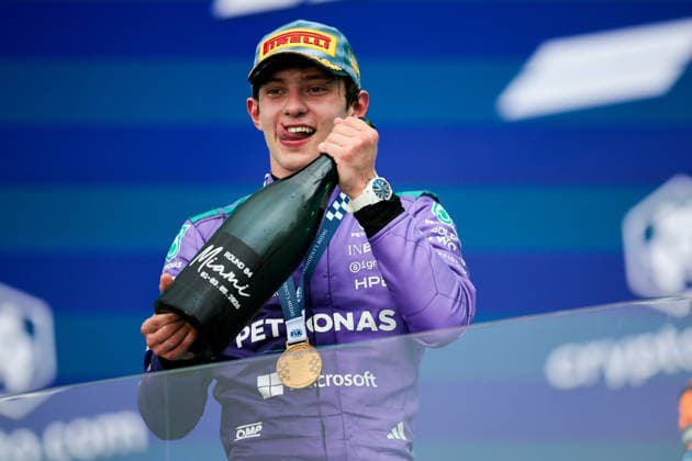 F1 - MIAMI GRAND PRIX 2026 KIMI ANTONELLI Andrea (ita), Mercedes AMG F1 Team W16, portrait Podium celebration during the Formula 1 Miami Grand Prix 2026, 4th round of the 2026 Formula One World Championship, WM, Weltmeisterschaft from May 1 to 3, 2026 on the Miami International Autodrome, in Miami Gardens, USA - Miami GardensUnited States  Copyright: xEricxAlonsox