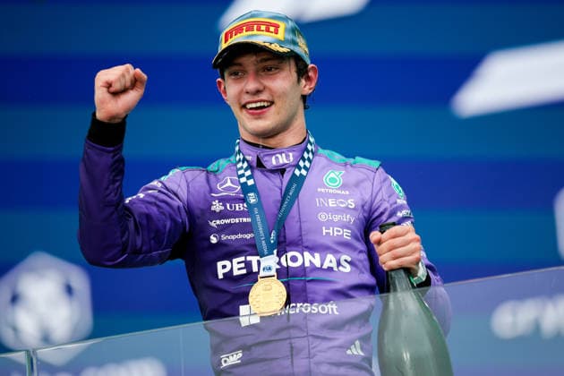 F1 - MIAMI GRAND PRIX 2026 KIMI ANTONELLI Andrea (ita), Mercedes AMG F1 Team W16, portrait Podium celebration during the Formula 1 Miami Grand Prix 2026, 4th round of the 2026 Formula One World Championship, WM, Weltmeisterschaft from May 1 to 3, 2026 on the Miami International Autodrome, in Miami Gardens, USA - Miami GardensUnited States  Copyright: xEricxAlonsox