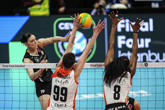 Eczacibasi Dynavit v VakifBank - CEV Women’s Champions League Final Four ISTANBUL, TURKIYE - MAY 3: Ebrar Karakurt (99) of Eczacibasi Dynavit in action against Tijana Boskovic (19) of Vakifbank during the CEV Women’s Champions League Final Four final match between Eczacibasi Dynavit and VakifBank at Ulker Sports and Event Hall in Istanbul, Turkiye, on May 3, 2026. Agit Erdi Ulukaya Anadolu Istanbul Turkey. Editorial use only. Please get in touch for any other usage.  Copyright: x2026xAnadoluxAgitxErdixUlukayax