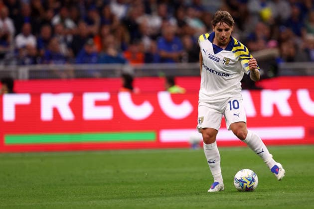 Serie A Fc Internazionale - Parma Calcio Adrian Bernabe of Parma Calcio in action during the Serie A match beetween Fc Internazionale and Parma Calcio at Stadio Giuseppe Meazza on May 3 2026 in Milan Italy . Milano Stadio Giuseppe Meazza Italy Copyright: xMarcoxCanonierox