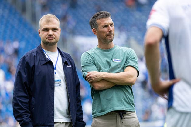 Deutschland: Karlsruher SC vs. SV Darmstadt 98, 32. Spieltag, 2. Bundesliga, Saison 2025 26, BBBank Wildpark (Karlsruhe): Christian Eichner (Trainer, Karlsruher SC) nach dem Spiel Karlsruhe BBBank Wildpark Baden-Württemberg Deutschland
