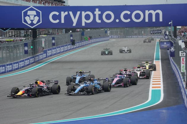 Formula 1 Crypto.com Miami Grand Prix 2026 03.05.2026, Miami International Autodrome, Miami, Formula 1 Crypto.com Miami Grand Prix 2026 ,im Bild Max Verstappen (NLD), Oracle Red Bull Racing, Alexander Albon (GBR), Atlassian Williams F1 Team, Carlos Sainz Jr. (ESP), Pierre Gasly (FRA), BWT Alpine F1 Team, Esteban Ocon (FRA), TGR Haas F1 Team, Oliver Bearman (GBR)