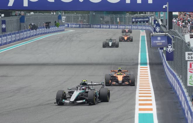 Formula 1 Crypto.com Miami Grand Prix 2026 03.05.2026, Miami International Autodrome, Miami, Formula 1 Crypto.com Miami Grand Prix 2026 ,im Bild Andrea Kimi Antonelli (ITA), Mercedes-AMG Petronas Formula One Team, Lando Norris (GBR), McLaren Mastercard F1 Team