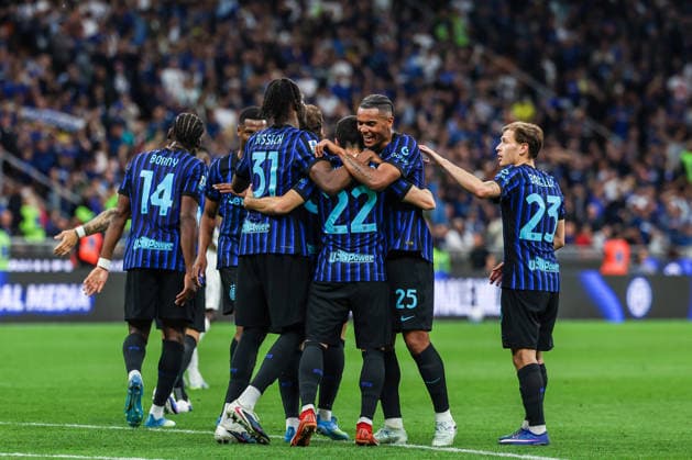 FC Internazionale vs Parma Calcio 1913 - Serie A 2025 26 - 03 05 2026 Henrikh Mkhitaryan of FC Internazionale celebrates with his teammates after scoring a goal during Serie A 2025 26 football match between FC Internazionale and Parma Calcio 1913 at San Siro Stadium in Milan, Italy Copyright: xBEAUTIFULxSPORTS Carabellix
