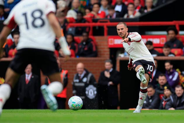 Manchester United, ManU v Liverpool, Premier League Alexis MacAllister (10) of Liverpool passes the ball during the Premier League match between Manchester United and Liverpool at Old Trafford, Manchester, UK on 3 May 2026. Manchester Old Trafford Greater Manchester UK Editorial use only DataCo restrictions apply See www.football-dataco.com , Copyright: xConorxMolloyx PSI-24192-0217