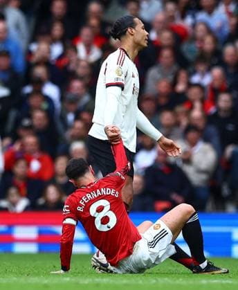 Virgil van Dijk of Liverpool and Bruno Fernandes of Manchester United, ManU Manchester United v Liverpool, Premier League, Football, Old Trafford, Manchester , UK - 03 May 2026Manchester Old Trafford United Kingdom EDITORIAL USE ONLY No use with unauthorised audio, video, data, fixture lists, club league logos or live services. Online in-match use limited to 120 images, no video emulation. No use in betting, games or single club league player publications.  Copyright: xMattxWest Shutterstockx 16854589cq