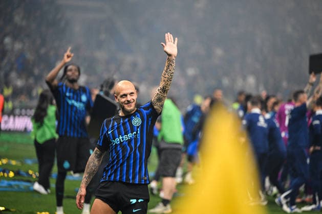 CALCIO - Serie A - Inter - FC Internazionale vs Parma Calcio Federico Dimarco of Inter FC celebrating the club s 21th Scudetto after the Italian Serie A football match between Inter FC Internazionale and Parma Calcio 1913 on 3 of May 2026 at Giuseppe Meazza San Siro Siro stadium in Milan, Italy. Credit: Tiziano Ballabio Milan Italy  Copyright: xIPAxSport ABACAx