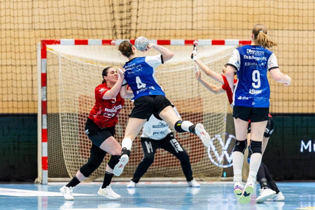 03.05.2026, GER, Handball, Frauen, Saison 2025 2026, Alsco 1.Bl, PlayOff Halbfinale Spiel 2, Thueringer HC - HSG Blomberg-Lippe Josefine Hanfland (Thueringer HC,57), Andrea Jacobsen (HSG Blomberg-Lippe) 99947 Bad Langensalza Salza Halle Sporthalle Mehrz Thüringen Deutschland