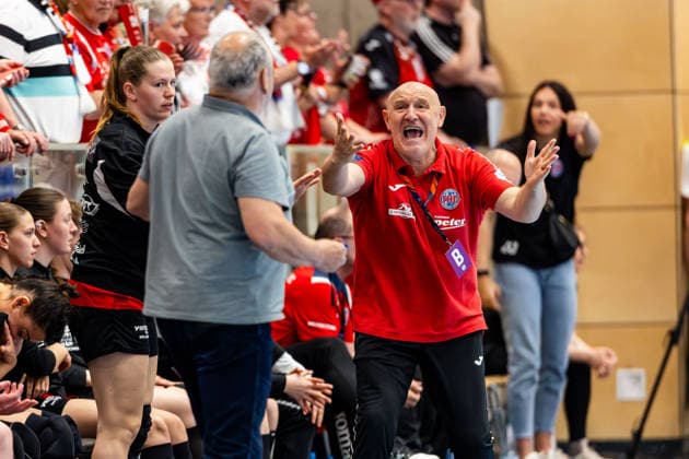 03.05.2026, GER, Handball, Frauen, Saison 2025 2026, Alsco 1.Bl, PlayOff Halbfinale Spiel 2, Thueringer HC - HSG Blomberg-Lippe Herbert Mueller (Thueringer HC,Trainer) 99947 Bad Langensalza Salza Halle Sporthalle Mehrz Thüringen Deutschland
