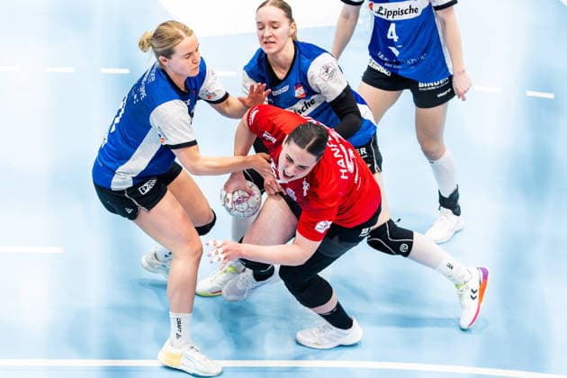 03.05.2026, GER, Handball, Frauen, Saison 2025 2026, Alsco 1.Bl, PlayOff Halbfinale Spiel 2, Thueringer HC - HSG Blomberg-Lippe Maxi Muehlner (HSG Blomberg-Lippe), Luca Farago (Thueringer HC,19), Nieke Kuehne (HSG Blomberg-Lippe), Andrea Jacobsen (HSG Blomberg-Lippe) 99947 Bad Langensalza Salza Halle Sporthalle Mehrz Thüringen Deutschland