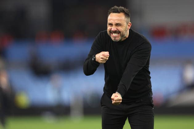 Aston Villa v Tottenham 3 May 2026, Aston - Premier League Football - Aston Villa v Tottenham Hotspur - Tottenham Hotspur manager Roberto De Zerbi celebrates their victory - Photo: Charlotte Wilson Offside. Aston UK Copyright: xCharlottexWilsonx xOffsidexOffside