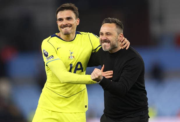 Aston Villa v Tottenham 3 May 2026, Aston - Premier League Football - Aston Villa v Tottenham Hotspur - Joao Palhinha of Tottenham Hotspur and manager Roberto De Zerbi celebrate their victory - Photo: Charlotte Wilson Offside. Aston UK Copyright: xCharlottexWilsonx xOffsidexOffside