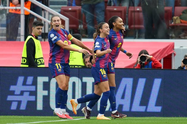 BARCELONA, SPAIN, MAY 3: Salma Paralluelo (7 FC Barcelona, Barca celebrates with Alexia Putellas (11 FC Barcelona) and Clara Serrajordi (16 FC Barcelona) during the UEFA Womens Champions League match between FC Barcelona and Bayern Munich at Spotify Camp Nou on May 3rd, 2026 in Barcelona, Spain (Photo by Alexander Canillas Sports Press Photo) Copyright: xAlexanderxCanillas SPPx Sportspressphoto_SPR141621