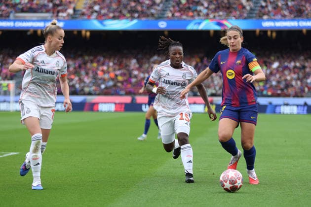 BARCELONA, SPAIN, MAY 3: Alexia Putellas (11 FC Barcelona, Barca receives pressure from Bernadette Amani (15 Bayern Munich) and Giulia Gwinn (7 Bayern Munich) during the UEFA Womens Champions League match between FC Barcelona and Bayern Munich at Spotify Camp Nou on May 3rd, 2026 in Barcelona, Spain (Photo by Alexander Canillas Sports Press Photo) Copyright: xAlexanderxCanillas SPPx Sportspressphoto_SPR141633