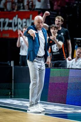 Basketball Berlin 03.05.2026 Saison 2025 2026 EasyCredit BBL 1. Bundesliga Männer, Herren Alba Berlin - NINERS Chemnitz Rodrigo Pastore (Chemnitz, Trainer)