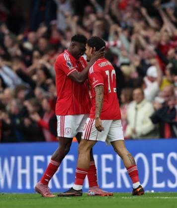Premier League - Chelsea v Nottingham Forest LONDON, ENGLAND, MAY 04: GOAL 3-0, Taiwo Awoniyi of Nottingham Forest goal celebration with Morgan Gibbs-White of Nottingham Forest after scoring a goal to put Nottingham Forest 3-0 ahead during the Premier League match between Chelsea v Nottingham Forest at Stamford Bridge Stadium, London, England, on May 4. (Photo by Daniel Weir) London Stamford Bridge STadium England Copyright: xDanielxWeir SportsxPressxPhotox Sportspressphoto_SPR141779