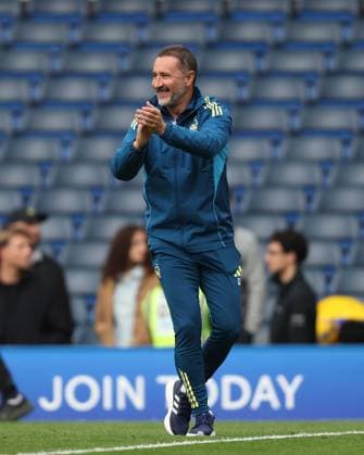 Premier League - Chelsea v Nottingham Forest LONDON, ENGLAND, MAY 04: Vitor Pereira Manager of Nottingham Forest applauds the Nottingham Forest fans after the 3-1 victory during the Premier League match between Chelsea v Nottingham Forest at Stamford Bridge Stadium, London, England, on May 4. (Photo by Daniel Weir) London Stamford Bridge STadium England Copyright: xDanielxWeir SportsxPressxPhotox Sportspressphoto_SPR141882