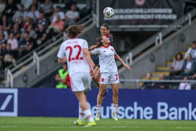 GER, Frankfurt, Eintracht Frankfurt vs FC Nürnberg, Google Pixel Bundesliga, Fussball, DFB, Spielzeit 2025 2026, Stadion am Brentanobad, 24. Spieltag im Bild v.l.: Ereleta Memeti (Eintracht Frankfurt Frauen 27), Maëlle Seguin (1. FC Nürnberg Frauen 28) DFB DFL REGULATIONS PROHIBIT ANY USE OF PHOTOGRAPHS AS IMAGE SEQUENCES AND OR QUASI-VIDEO, 04.05.2026 Copyright: HMBxMedia HendrikxHamelau