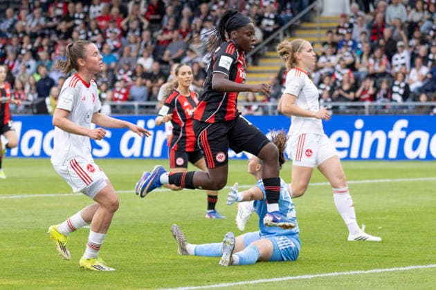 Google Pixel Frauen Bundesliga: Eintracht Frankfurt - 1. FC Nürnberg, 04.05.2026 Nicole Anyomi (Eintracht Frankfurt 19) & Lourdes Romero (1. FC Nürnberg 25), Eintracht Frankfurt - 1. FC Nürnberg, Frankfurt, Stadion am Brentanobad, 4.5.2026 Copyright: xBEAUTIFULxSPORTS Gawlikx
