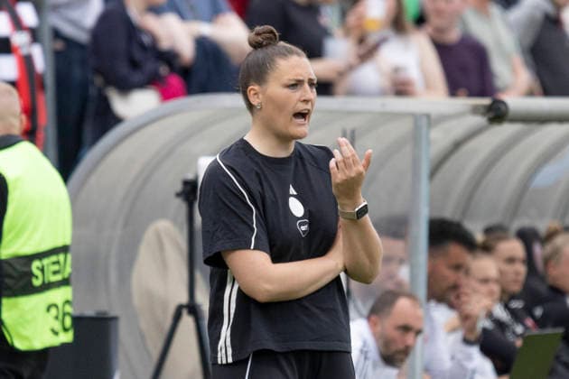 Google Pixel Frauen Bundesliga: Eintracht Frankfurt - 1. FC Nürnberg, 04.05.2026 Isabel Bauer (Trainerin 1. FC Nürnberg), Freisteller, Portrait Porträt, Eintracht Frankfurt - 1. FC Nürnberg, Frankfurt, Stadion am Brentanobad, 4.5.2026 Copyright: xBEAUTIFULxSPORTS Gawlikx