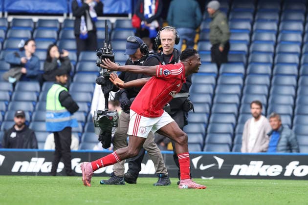 4th May 2026; Stamford Bridge, Chelsea, London, England: Premier League Football, Chelsea versus Nottingham Forest; Taiwo Awoniyi of Nottingham Forest celebrates with the away fans KatiexChan