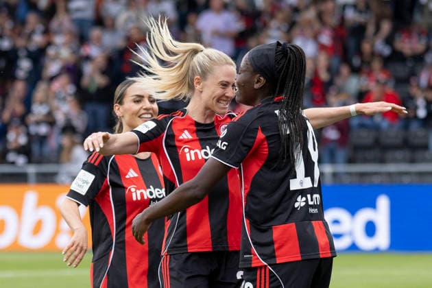 Google Pixel Frauen Bundesliga: Eintracht Frankfurt - 1. FC Nürnberg, 04.05.2026 Nicole Anyomi (Eintracht Frankfurt 19) & Rebecka Blomqvist (Eintracht Frankfurt 28) feiern das Tor den Treffer zum 1:0, Eintracht Frankfurt - 1. FC Nürnberg, Frankfurt, Stadion am Brentanobad, 4.5.2026 Copyright: xBEAUTIFULxSPORTS Gawlikx