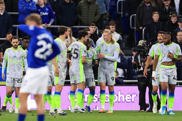 4th May 2026; Hill Dickinson Stadium, Liverpool, England; Premier League Football, Everton versus Manchester City; Jeremy Doku celebrates after scoring for 0-1 after 43 minutes DavidxBlunsden