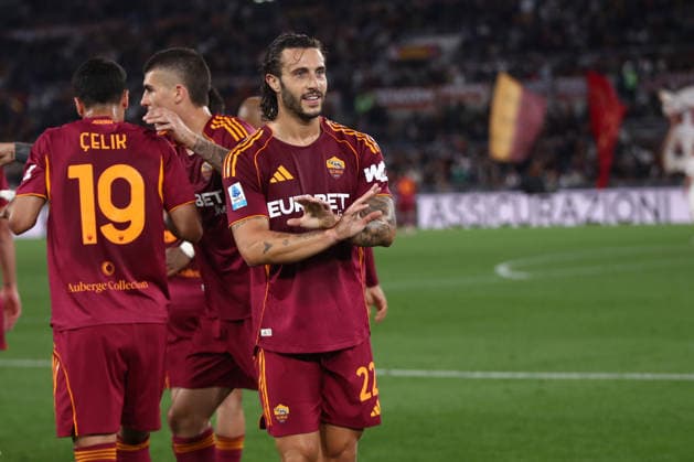 04.05.2026 Roma vs Fiorentina (Serie A) Calcio; 35Â° Giornata Nella foto: Mario Hermoso of A.S. Roma (Foto Gino Mancini)  Copyright: xGinoxMancini IPAxSportx xipa-agency.netx xx IPA_74439003 IPA_Agency_IPA74439003