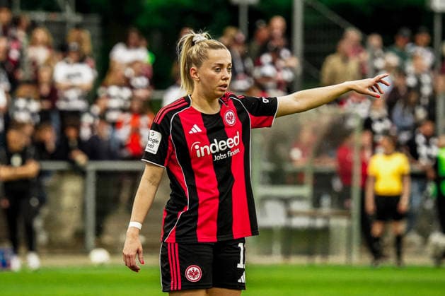 Deutschland: Fussball Google Pixel Frauen-Bundesliga 2025 2026 , 24. Spieltag - Eintracht Frankfurt Frauen vs 1. FC Nürnberg Frauen - Stadion Am Brentanobad (Frankfurt) : Nina Lührßen Nina Luehrssen (Eintracht Frankfurt Frauen, 11) Mimik, Gestik, Geste Copyright: xBennetxLongx