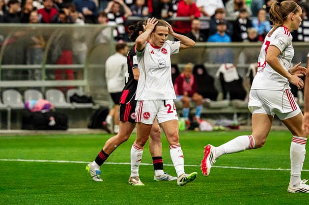 Deutschland: Fussball Google Pixel Frauen-Bundesliga 2025 2026 , 24. Spieltag - Eintracht Frankfurt Frauen vs 1. FC Nürnberg Frauen - Stadion Am Brentanobad (Frankfurt) : Nastassja Lein (1. FC Nürnberg Frauen, 24) Mimik, Gestik, Geste Copyright: xBennetxLongx