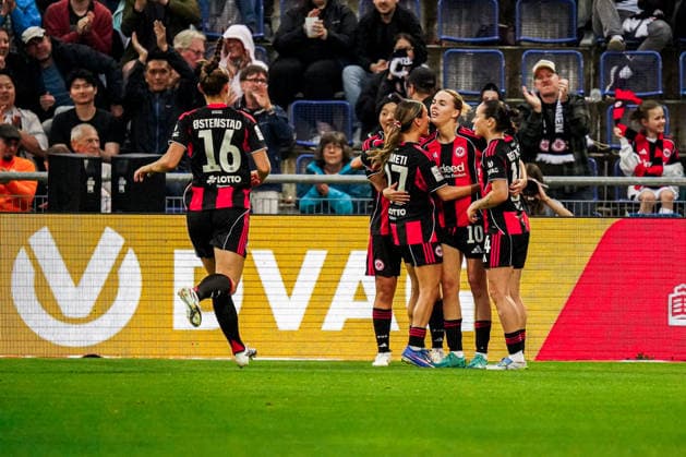 Deutschland: Fussball Google Pixel Frauen-Bundesliga 2025 2026 , 24. Spieltag - Eintracht Frankfurt Frauen vs 1. FC Nürnberg Frauen - Stadion Am Brentanobad (Frankfurt) : Mannschaft, Torjubel, Jubel, Tor, Emotionen, Mimik, Gestik, Geste Copyright: xBennetxLongx