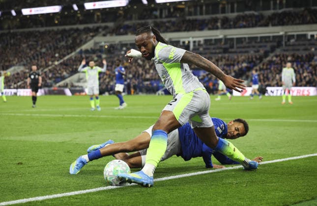 Everton v Manchester City, FA Premier League 04.05.26 Everton v Manchester City, FA Premier League Bradley Ormesher The Times Iliman Ndiaye of Everton and Antoine Semenyo of Manchester City  Copyright: xBradleyxOrmesherx NINTCHDBPICT001078287987