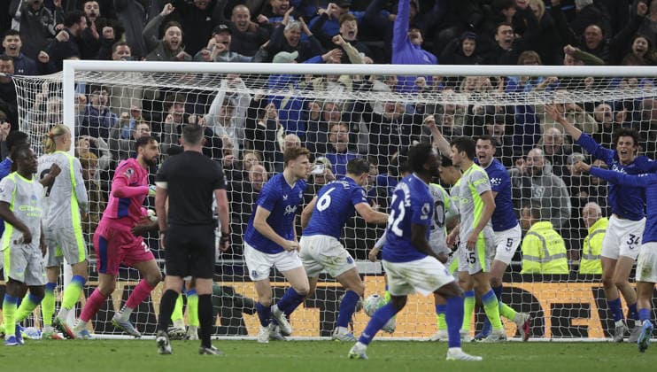 Everton v Manchester City, FA Premier League 04.05.26 Everton v Manchester City, FA Premier League Bradley Ormesher The Times Jake O’Brien of Everton scores and celebrates scoring his teams 2nd goal 2-1  Copyright: xBradleyxOrmesherx NINTCHDBPICT001078291170