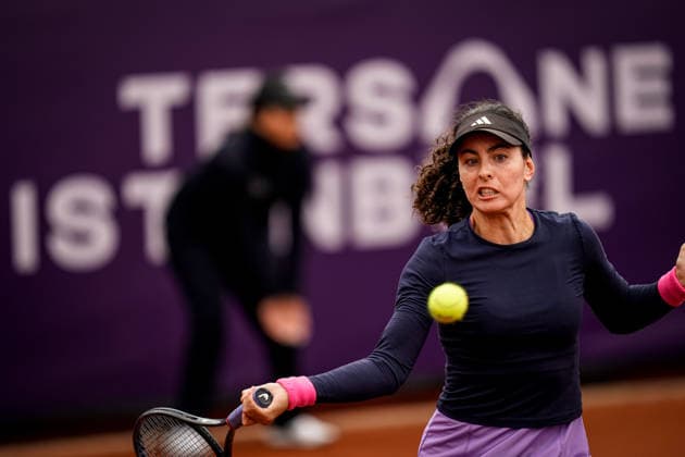 WTA125 Istanbul Open - Day Three Ayla Aksu of Turkey competes in the round of 32 match against Elizara Yaneva of Bulgaria during the Istanbul Open at the Turkish Tennis Federation Training Center in Istanbul, Turkey, on May 4, 2026. Istanbul Istanbul Turkey  Copyright: xYagizxGurtugx originalFilename:gurtug-wta125is260504_npo1O.jpg