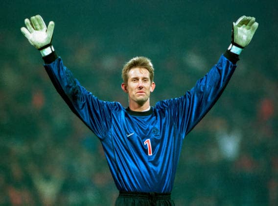 Football, International Friendly, Länderspiel, Nationalmannschaft match 18.11.1998, Germany vs Netherlands 1:1 Edwin VAN DER SAR (NED) *** Football, international friendly match 18 11 1998, Germany vs Netherlands 1 1 Edwin VAN DER SAR NED