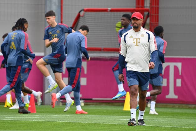 Trainer Vincent KOMPANY (Bayern Muenchen). Abschlusstraining am 05.05.2026 vor dem Fussball Champions League Halbfinale FC Bayern-Muenchen - Paris Saint Germain (PSG)