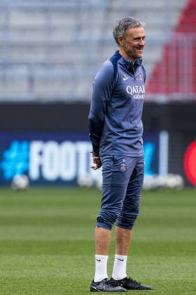 MUNICH, GERMANY - MAY 5: Luis Enrique (Trainer, Head coach FC Paris Saint-Germain) watching the training during training of Paris Saint-Germain before the match between FC Bayern Muenchen vs Paris Saint-Germain at Allianz Arena on matchday -1 of the UEFA Champions League Semi Final on May 5, 2026 in Munich, Germany. Bavaria Germany Copyright: xSteffiexWunderlx