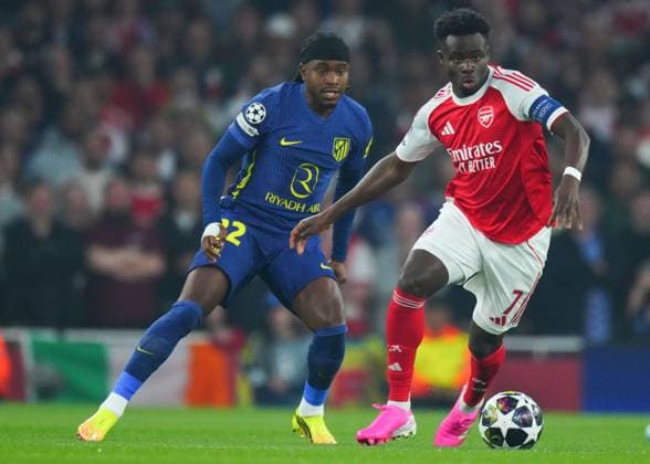 Ademola Lookman of Atletico Madrid and Bukayo Saka of Arsenal Arsenal v Atletico Madrid, UEFA Champions League, Semi Final, Second Leg, Football, Emirates Stadium, London, UK - 05 May 2026London Emirates Stadium United Kingdom EDITORIAL USE ONLY No use with unauthorised audio, video, data, fixture lists, club league logos or live services. Online in-match use limited to 120 images, no video emulation. No use in betting, games or single club league player publications.  Copyright: xJavierxGarcia Shutterstockx 16859995r