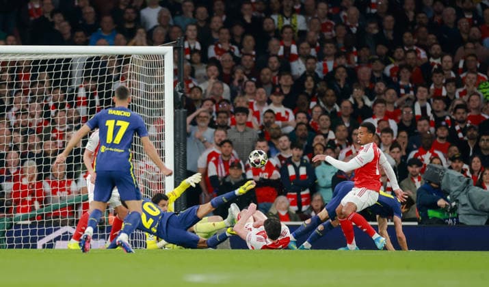 Champions League 2025 26 Semi Final 2nd Leg Arsenal v Atletico Madrid Emirates Stadium 05.05.2026 Giuliano Simeone of Atletico Madrid tackled in the box by Declan Rice of Arsenal Champions League 2025 26 Semi Final 2nd Leg Arsenal v Atletico Madrid Emirates Stadium 05.05.2026 Photograph By Marc Aspland The Times  Copyright: xMarcxAsplandx NINTCHDBPICT001078543600