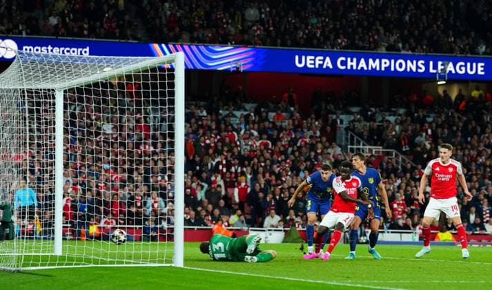 Bukayo Saka of Arsenal scores the opening goal Arsenal v Atletico Madrid, UEFA Champions League, Semi Final, Second Leg, Football, Emirates Stadium, London, UK - 05 May 2026London Emirates Stadium United Kingdom EDITORIAL USE ONLY No use with unauthorised audio, video, data, fixture lists, club league logos or live services. Online in-match use limited to 120 images, no video emulation. No use in betting, games or single club league player publications.  Copyright: xJavierxGarcia Shutterstockx 16859995w