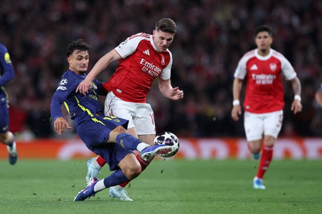 London, England, 5th May 2026. Marc Pubill of Atletico Madrid and Viktor Gyokeres of Arsenal challenge for the ball during the Arsenal vs Atletico Madrid UEFA Champions League match at the Emirates Stadium, London. Picture credit should read: David Klein Sportimage EDITORIAL USE ONLY. No use with unauthorised audio, video, data, fixture lists, club league logos or live services. Online in-match use limited to 120 images, no video emulation. No use in betting, games or single club league player publications. SPI_114_DK_Arsenal_Athletico_Madrid SPI-4781-0114