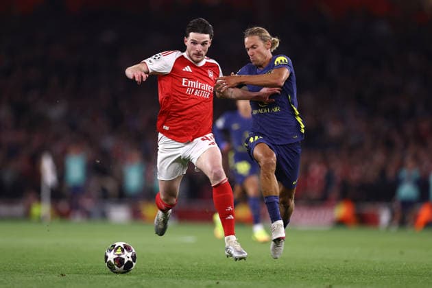 Arsenal v Atletico Madrid 05 May 2026, London - UEFA Champions League - Semi Final - Second Leg - Arsenal v Atletico Madrid - Declan Rice of Arsenal and Marcos Llorente of Atletico Madrid - Photo: Jacques Feeney Offside. London UK Copyright: xJacquesxFeeneyx xOffsidexOffside