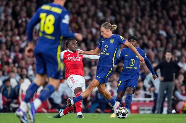 May 5, 2026, London, London, England: Eberechi Eze of Arsenal FC and Marcos Llorente of Atletico de Madrid compete for the ball during the UEFA Champions League 2025 26 Semi Final Second Leg match between Arsenal FC and Atletico de Madrid at Emirates Stadium on May 05, 2026, in London, England. London England - ZUMAa181 20260505_zaa_a181_069 Copyright: xDennisxAgyemanx