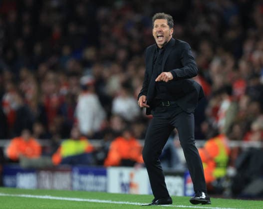 Arsenal FC v Atletico de Madrid - UEFA Champions League 2025 26 Semi Final Second Leg Diego Simeone, head coach of Atletico Madrid shouting on the side line during the UEFA Champions League 2025 26 Semi Final Second Leg match between Arsenal FC and Atletico de Madrid at Arsenal Stadium on May 5, 2026 in London, England. WARNING! This Photograph May Only Be Used For Newspaper And Or Magazine Editorial Purposes. May Not Be Used For Publications Involving 1 player, 1 Club Or 1 Competition Without Written Authorisation From Football DataCo Ltd. For Any Queries, Please Contact Football DataCo Ltd on +44 (0) 207 864 9121 London Arsenal Stadium England United Kingdom Copyright: xAllstarxPicturexLibraryxLtdx