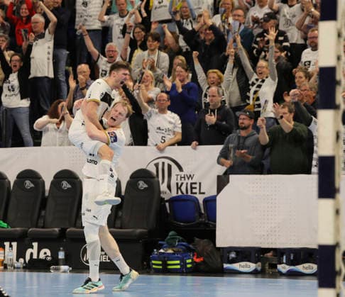 photo : Jubel nach dem Schlußpfiff bei den Spielern aus Kiel , freut sich mit Lukas ZERBE (Kiel) Handball Herren am Di. 05.05.2026 Mens EHF European League , THW Kiel - RK Nexe Nasice