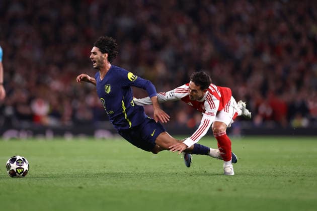Arsenal v Atletico Madrid 05 May 2026, London - UEFA Champions League - Semi Final - Second Leg - Arsenal v Atletico Madrid - Johnny Cardoso of Atletico Madrid and Martin Zubimendi of Arsenal - Photo: Jacques Feeney Offside. London UK Copyright: xJacquesxFeeneyx xOffsidexOffside