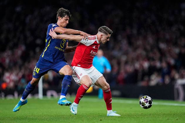 May 5, 2026, London, London, England: Viktor Gyokeres of Arsenal FC and Robin Le Normand of Atletico de Madrid compete for the ball during the UEFA Champions League 2025 26 Semi Final Second Leg match between Arsenal FC and Atletico de Madrid at Emirates Stadium on May 05, 2026, in London, England. London England - ZUMAa181 20260505_zaa_a181_093 Copyright: xDennisxAgyemanx