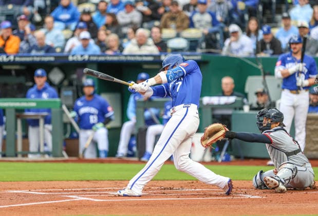 MAY 5, 2026: Kansas City Royals shortstop Bobby Witt Jr. (7) hits a doubles against the Cleveland Guardians at Kauffman Stadium in Kansas City, MO. CSM Kansas City United States - ZUMAc04_ 20260505_zma_c04_119 Copyright: xRomanxPunox