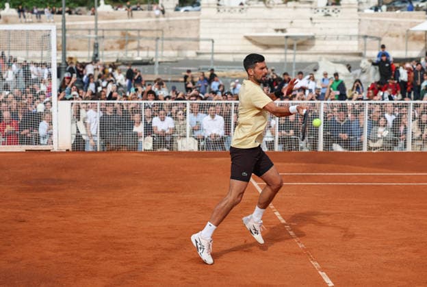 (260506) -- ROME, May 6, 2026 -- Novak Djokovic of Serbia attends a training session before the ATP, Tennis Herren Italian Open on a temporary clay tennis court at Piazza del Popolo in Rome, Italy, May 5, 2026. ) (SP)ITALY-ROME-TENNIS-ATP-ITALIAN OPEN-NOVAK DJOKOVIC-TRAINING WangxKaiyan 
